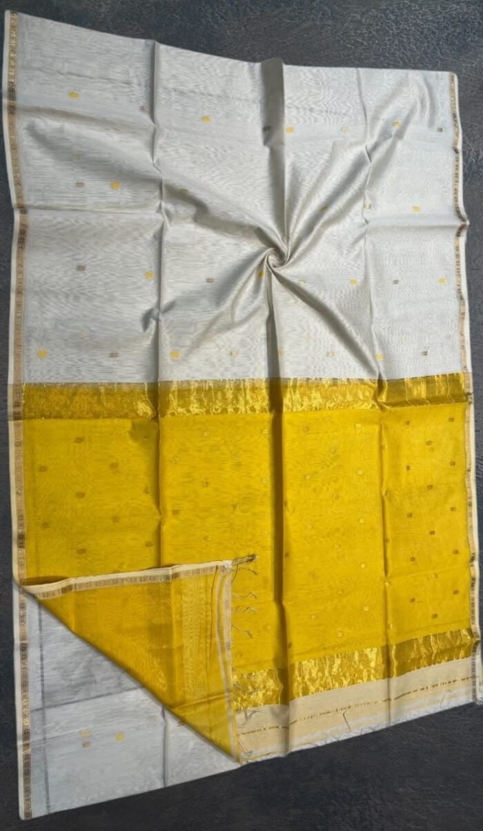 Chandani (चाँदनी) : Maheshwari handloom silk cotton saree in Yellow - Image 1