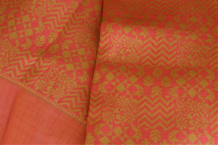 Handwoven Mysuru Silk Thread Brocade Saree in Peach - Image 5