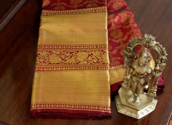 Manappen (மணப்பெண்): Pure handloom Kanchipuram (Kanjivaram) red silk saree - Image 2
