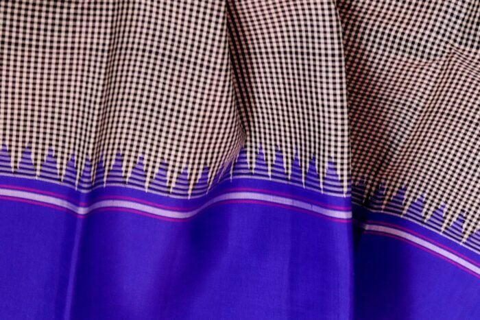 RadhaKrishna (ராதாகிருஷ்ணா): Pure handloom Kanchipuram (Kanjivaram) silk saree - Image 1