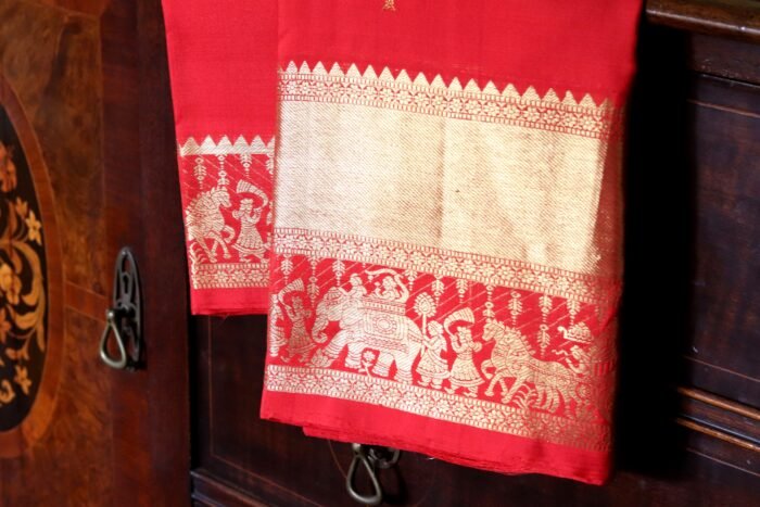 Mangalyam (மாங்கல்யம்): Pure handloom Kanchipuram (Kanjivaram) traditional red silk saree - Image 2