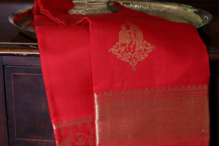 Mangalyam (மாங்கல்யம்): Pure handloom Kanchipuram (Kanjivaram) traditional red silk saree - Image 3
