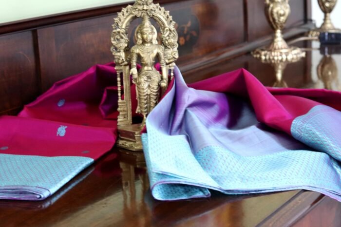 Vaadamalli (வாடாமல்லி): Pure handloom Kanchipuram (Kanjivaram) silk saree - Image 2