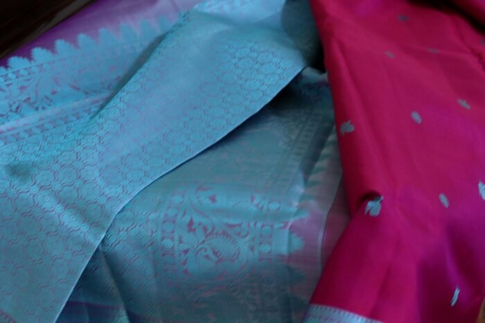 Vaadamalli (வாடாமல்லி): Pure handloom Kanchipuram (Kanjivaram) silk saree - Image 3