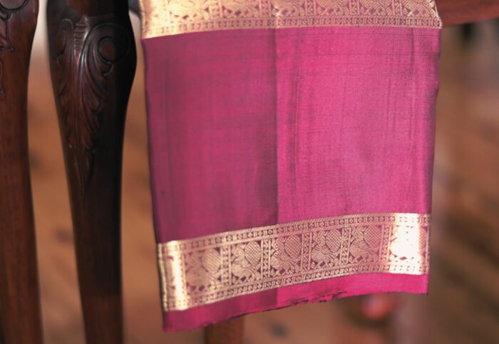 Karumpalli (கரும்பள்ளி): Pure handloom Kanchipuram (Kanjivaram) silk saree - Image 3