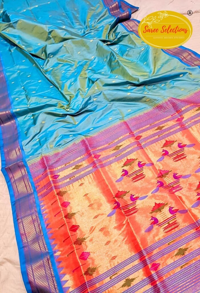 Rājakhajinā (राजखजिना): Powder blue handloom pure Paithani silk saree - Image 1
